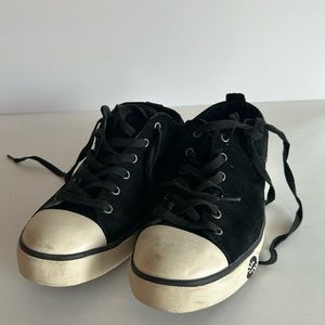 UGG Evera #1888 Womens 8 Black Suede Sheepskin Leather Lace Up Shoes Sneakers